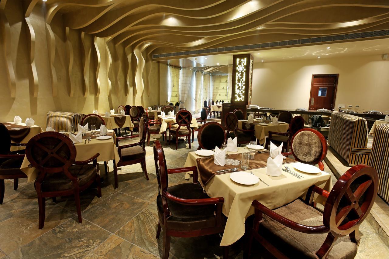 Days Hotel By Wyndham Panipat Exterior photo