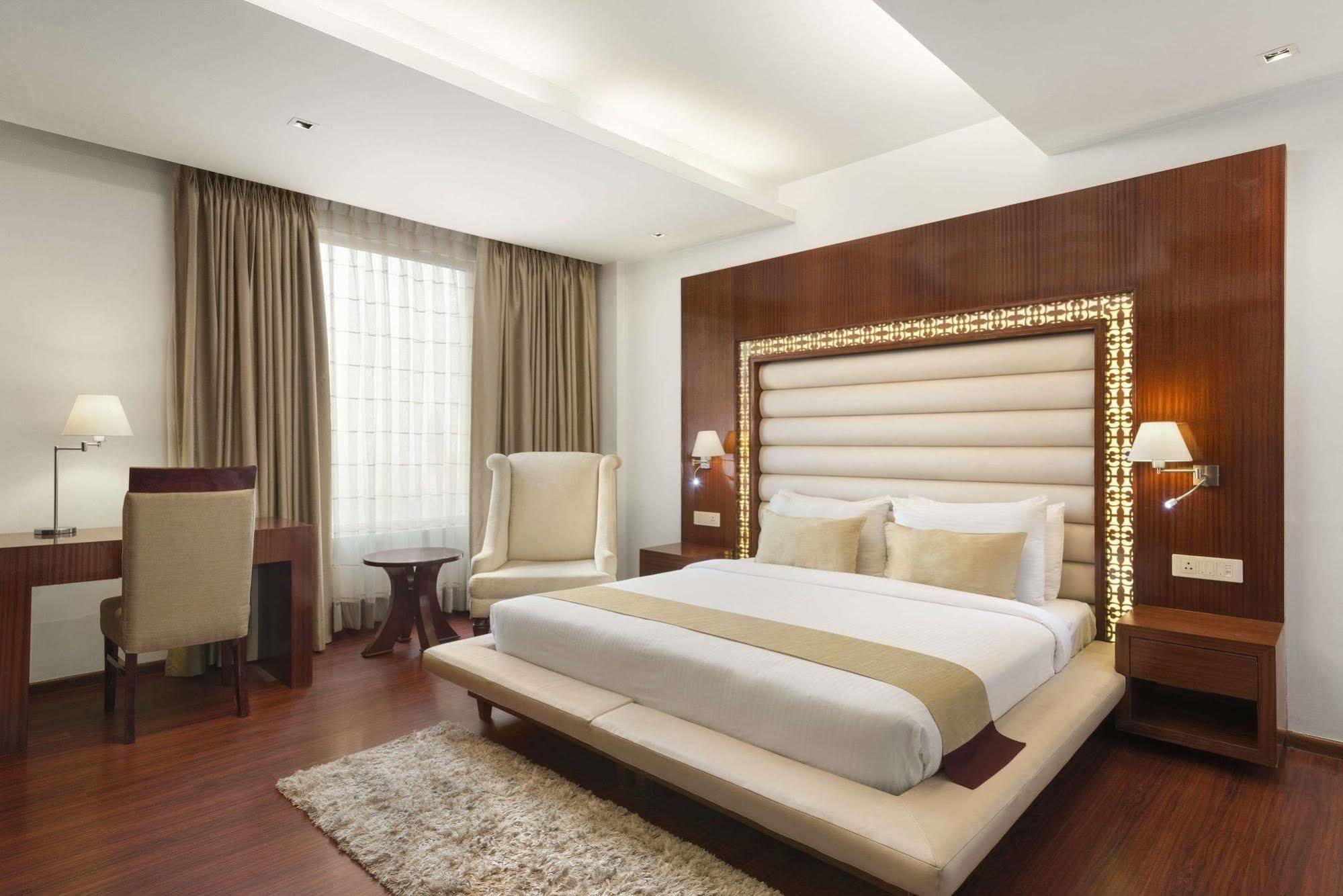 Days Hotel By Wyndham Panipat Exterior photo